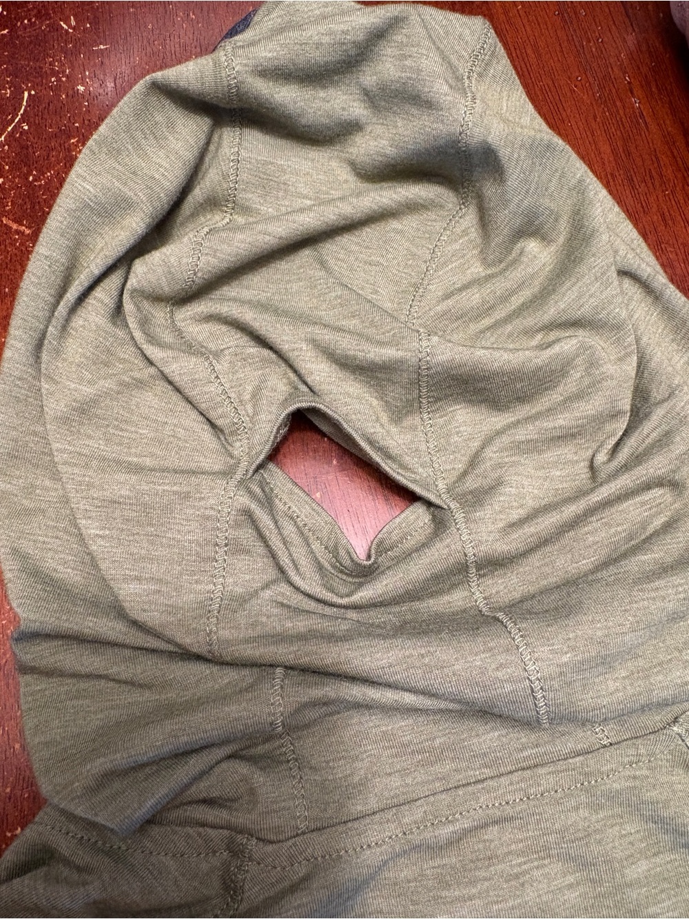 Orvis Women’s Sun Defense Olive Green Crewneck Tee Hoodie with ponytail cutout - Picture 7 of 7